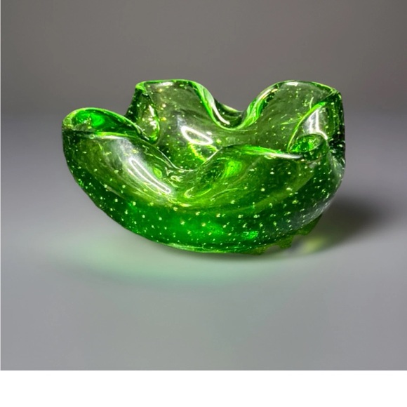 The Unbranded Brand Other - 🔥 Vintage Handblown Emerald Green Controlled Bubbles Art Glass Trinket Dish